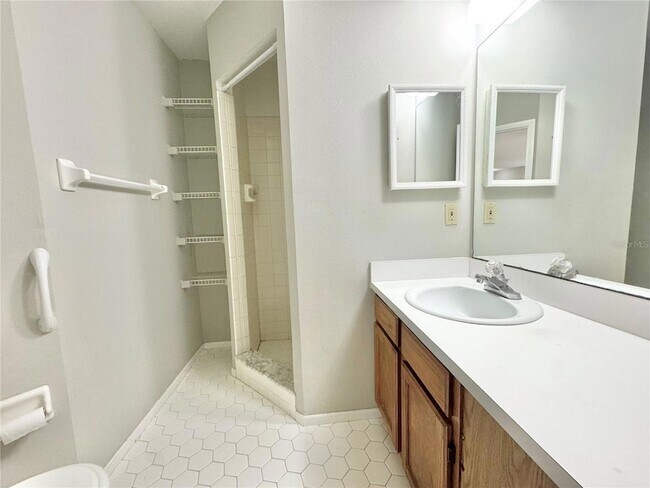 Building Photo - 8302 Waterview Way