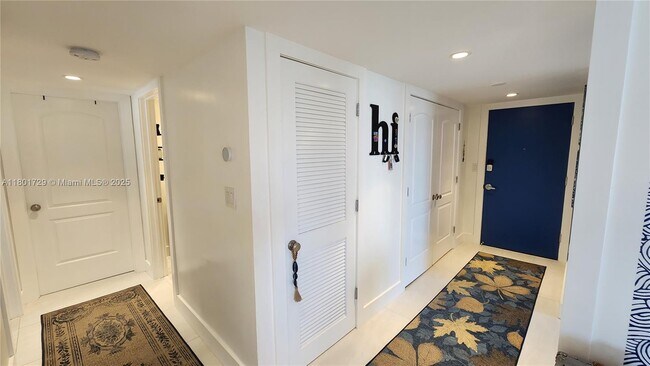 Building Photo - 1501 S Ocean Dr