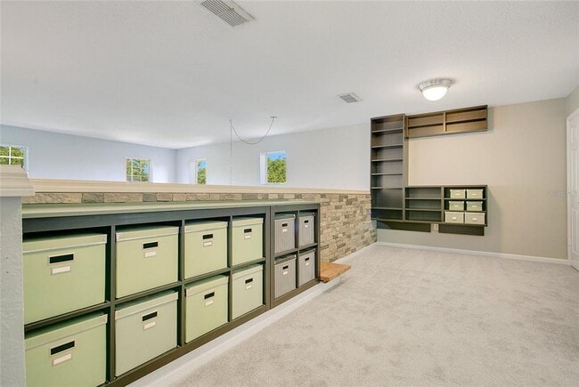 Building Photo - 8555 Abbotsbury Dr