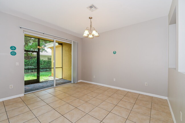 Building Photo - 10211 Tin Maple Dr
