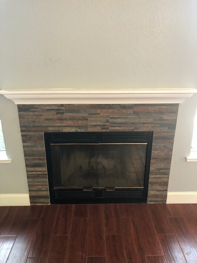 Building Photo - 3 BED 2 BATH HOME W/ UPGRADES ON CUL-DE-SAC