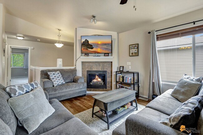 Building Photo - East Anchorage Home with Utilities Included!! Close to JBER! Attached Two Car Garage + Fenced in ...