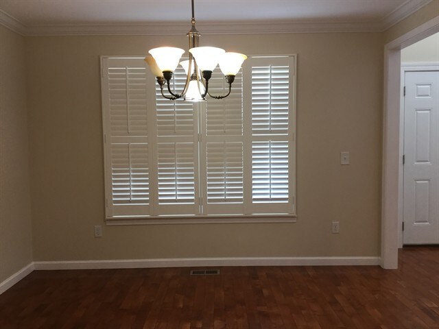 Building Photo - 204 Jessie Ln