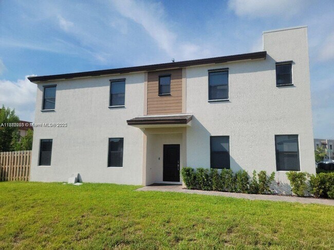 Building Photo - 796 NW 208th Terrace