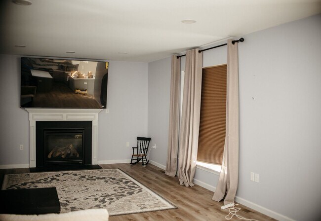 Building Photo - 20 Limestone Ln