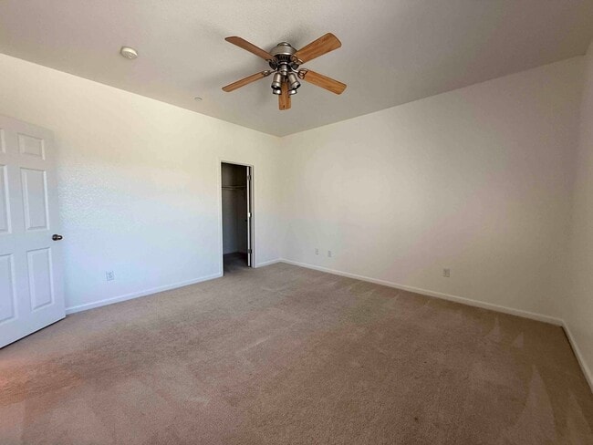 Building Photo - Great 3 Bedroom In Elk Grove