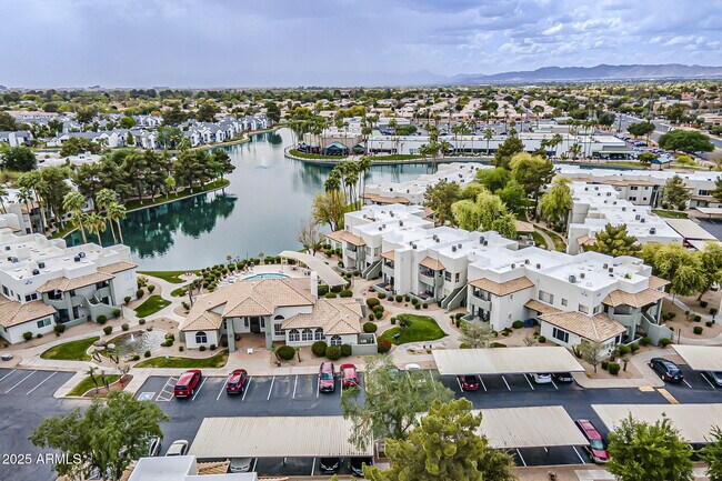 Building Photo - 1825 W Ray Rd