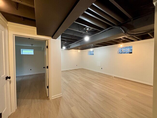 Building Photo - 7743 Highgate Pl