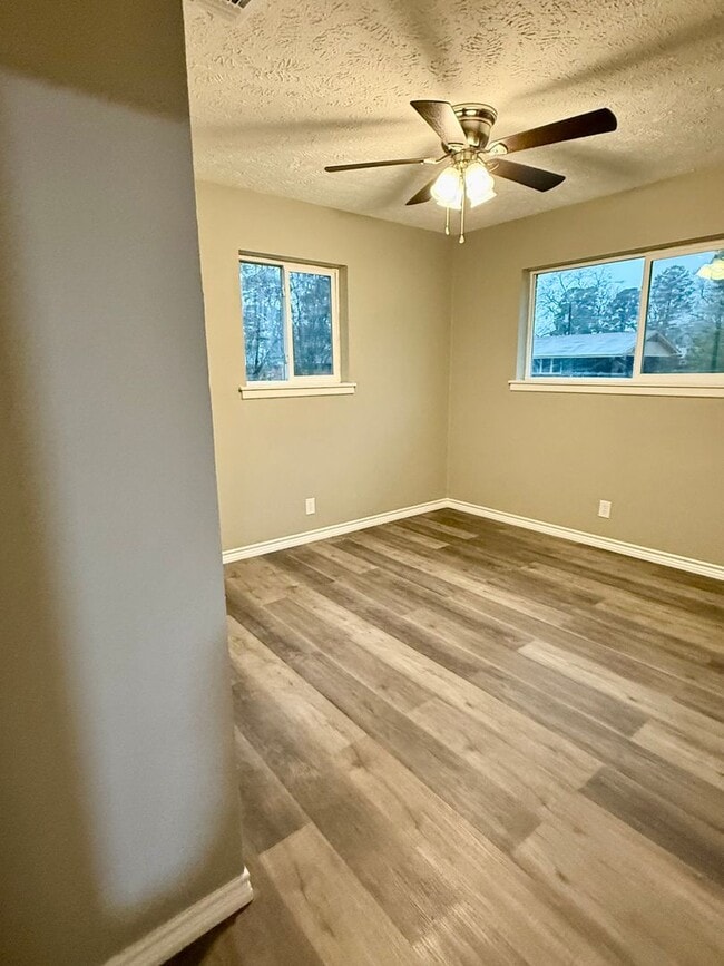 Building Photo - NOW AVAILABLE- 4/2 Completely Remodeled- Never Rented!