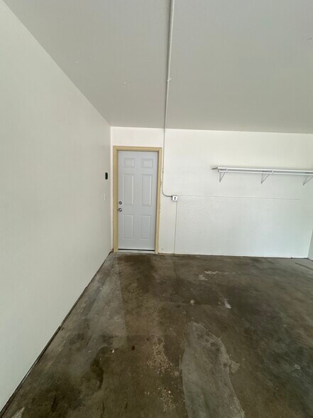 Building Photo - 5705 Moyer Ave