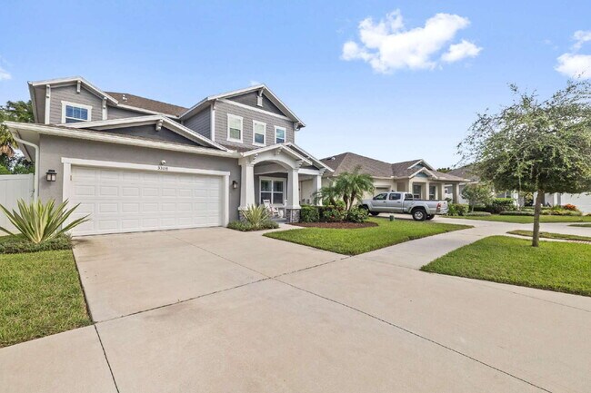 Building Photo - "Devonshire Model 5-Bedroom Retreat with 3...