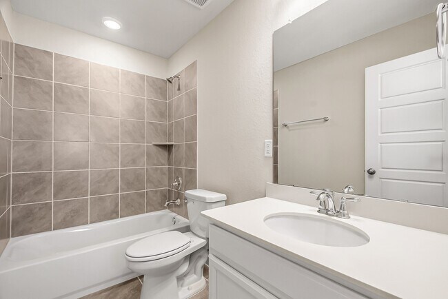 Building Photo - 17925 Canopy Trce Ct