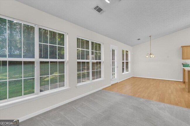 Building Photo - 2343 Cove Lake Way