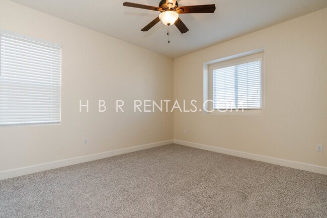 Building Photo - Spacious 4-Bed, 3-Bath Home with a Beautiful Garden in Mountain House! *FIRST FLOOR BEDROOM and F...