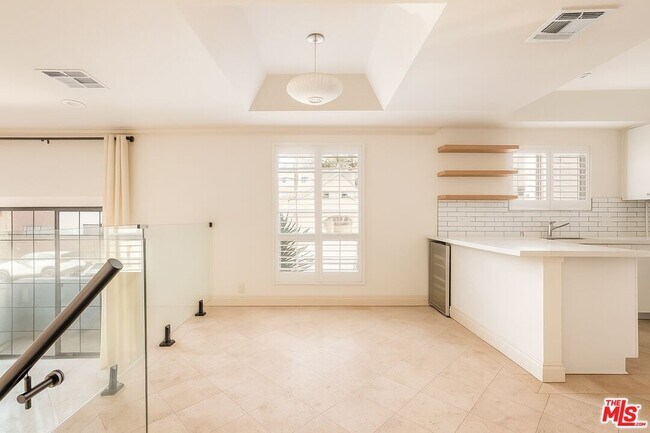 Building Photo - 36 Navy St