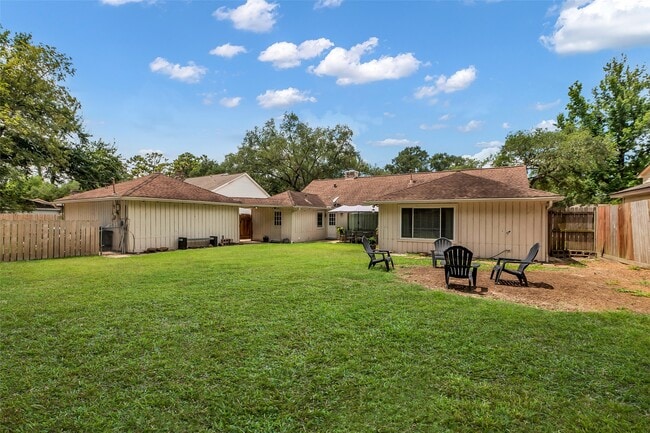 Building Photo - 1210 Forsythe Ln