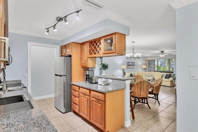 Building Photo - 3350 S Osprey Ave