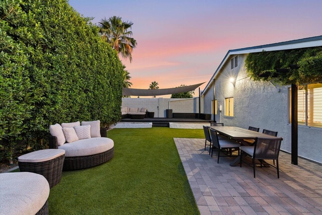 Building Photo - 2521 N 87th Way