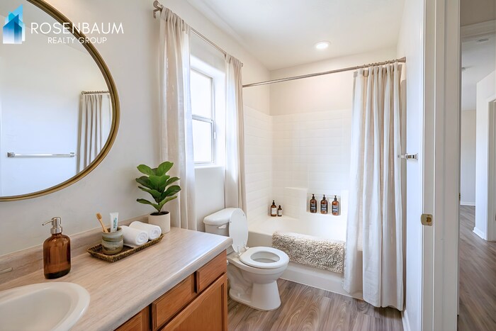 Building Photo - 8127 E Rosalie Rd