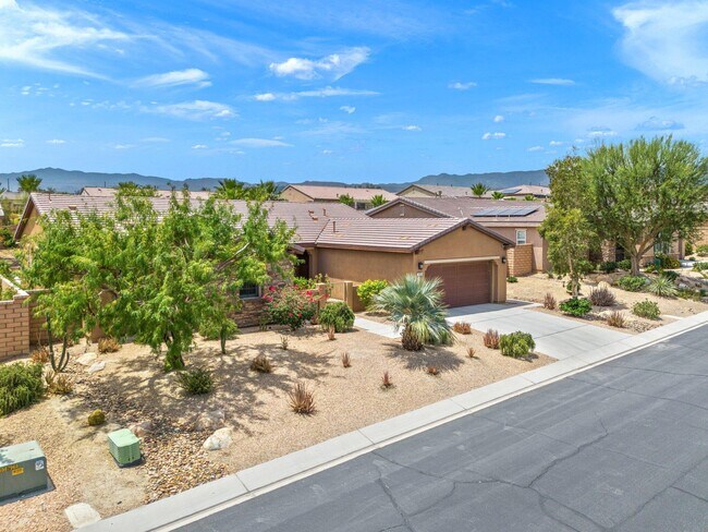 Building Photo - 73757 Picasso Dr