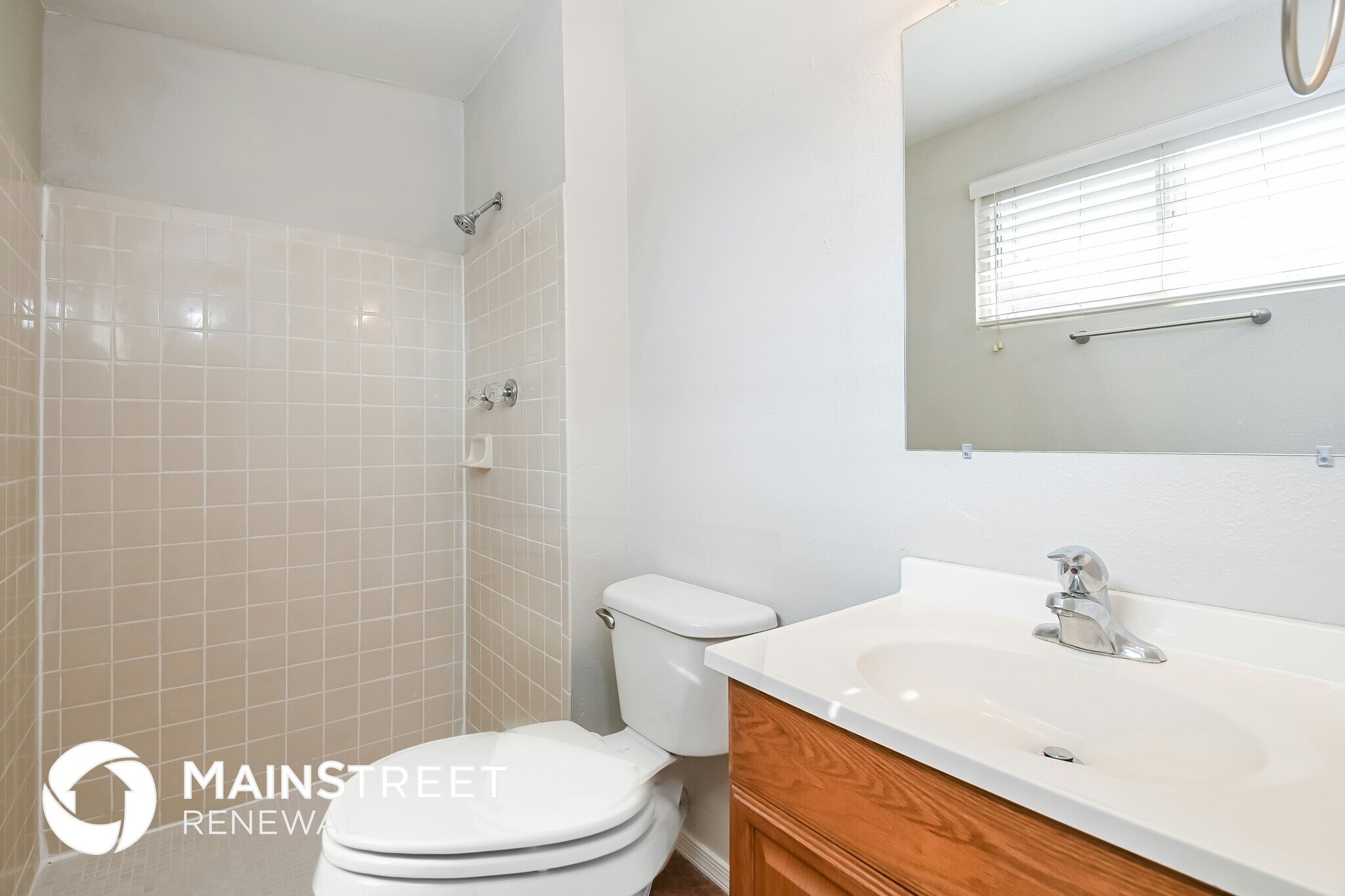 Building Photo - 3434 S Manitoba Ave