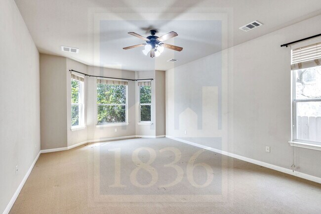 Building Photo - 150 Abbey Dr