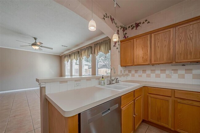 Building Photo - 20519 Westfield Estates Dr