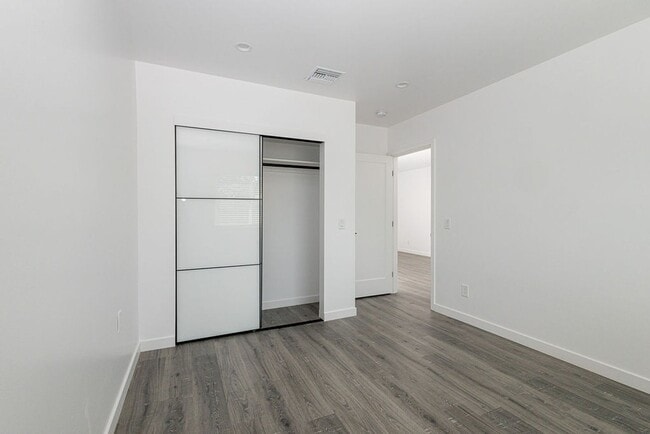 Building Photo - Brand New ADU in Silver Lake