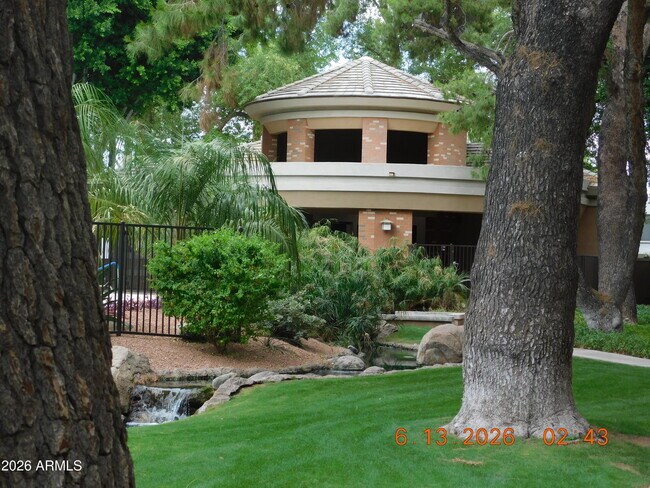 Building Photo - 2989 N 44th St