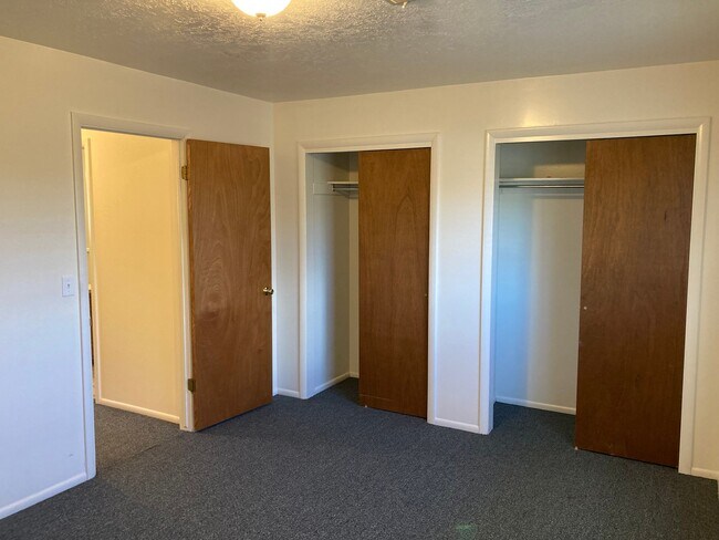 Building Photo - 4327 S 700 W