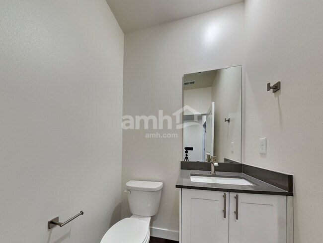 Building Photo - 7919 Verona Loop