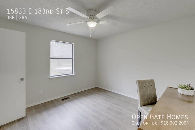 Building Photo - 15833 E 183rd St S