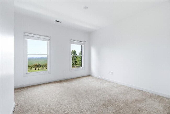 Building Photo - 6110 Holter Rd