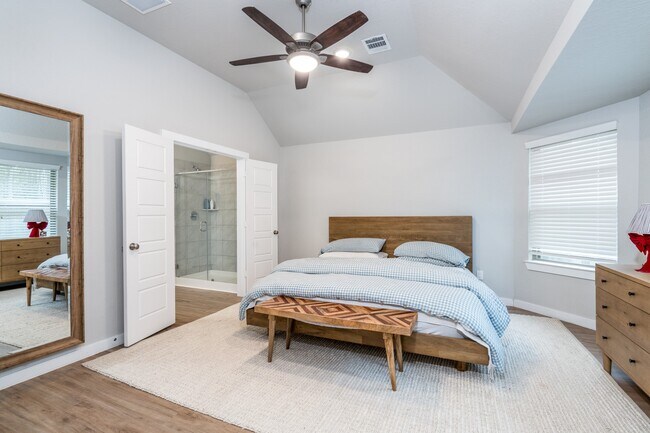 Building Photo - 17568 Rosewood Manor Ln