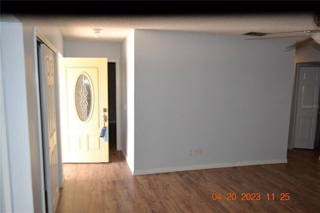 Building Photo - 6912 El Centro Ct