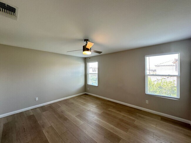 Building Photo - 4283 Tarim St