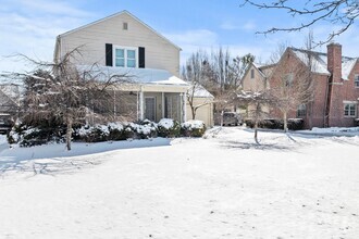 Building Photo - Beautiful Arlington Home South of Lane