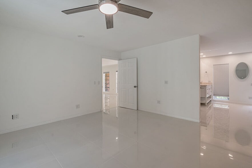 Building Photo - 6235 4th St