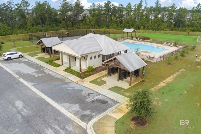 Building Photo - 13137 Cavalier St