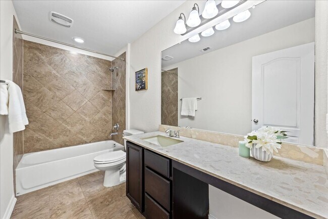 Building Photo - Move-In Ready Home with Resort-Style Backyard