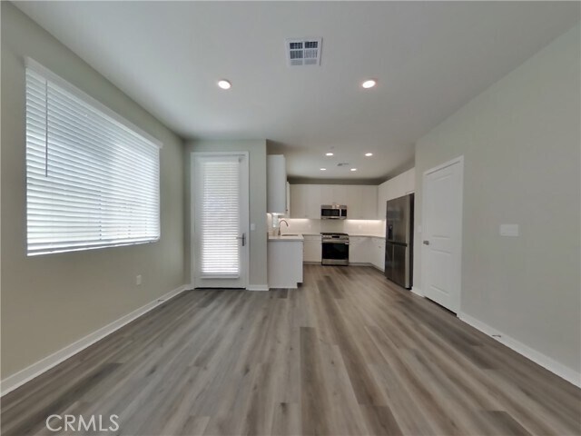 Building Photo - 31714 Luther Dr