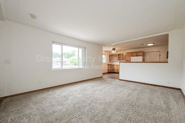 Building Photo - 9301 Ellen Ct