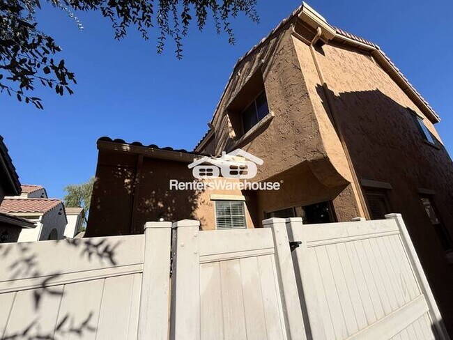 Building Photo - North Phoenix Oasis in a 3-BD Single Family House!