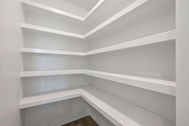 Building Photo - Immediate Move in - 3 Bedroom, 2 Bathroom Home in Rudder Pointe with Open Concept