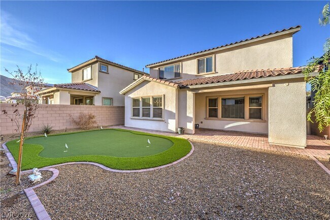 Building Photo - 3213 Molinos Dr