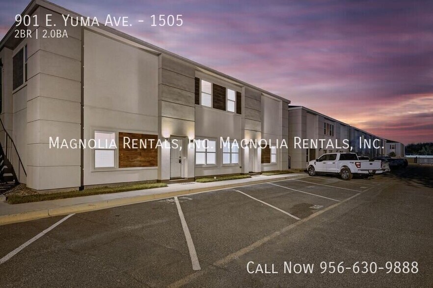 Building Photo - 901 E Yuma Ave