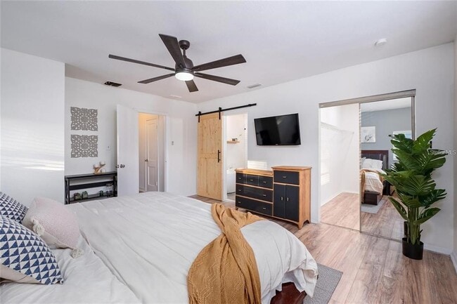 Building Photo - 1221 E Ida St