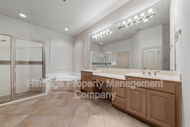 Building Photo - 131 Westcourt Ln