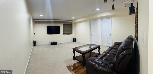 Building Photo - 209 Sills Ln