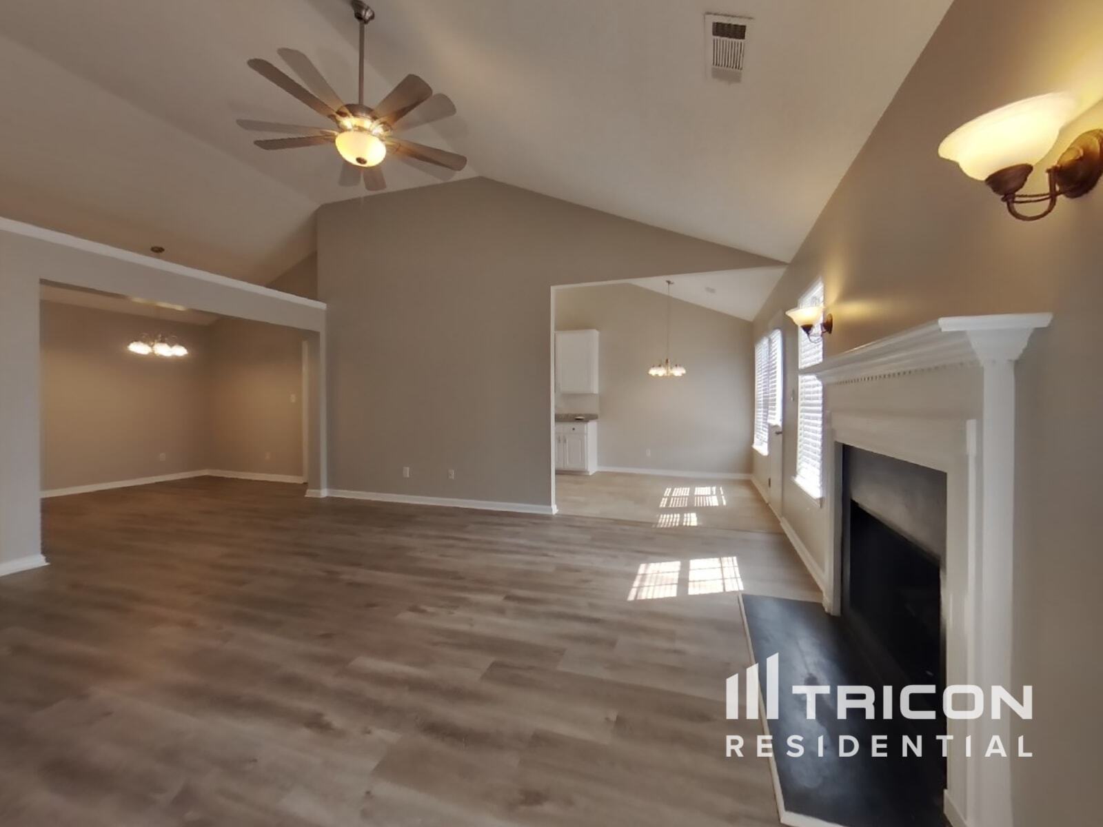 Building Photo - 7009 Glen Valley Way